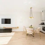 Glossy M45 *